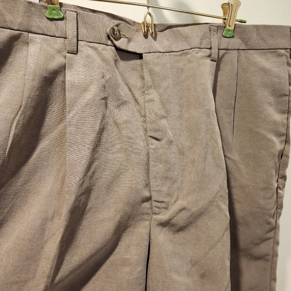 HAGGAR men's kaki casual Bermuda shorts pants size 38 NWT - Picture 4 of 10